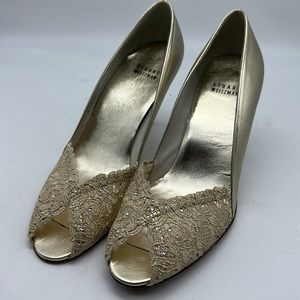 Stuart Weitzman Chantelle Gold Bling Chantilly Lace Pumps